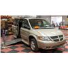 Image 2 : 2006 DODGE GRAND CARAVAN WHEEL CHAIR VAN