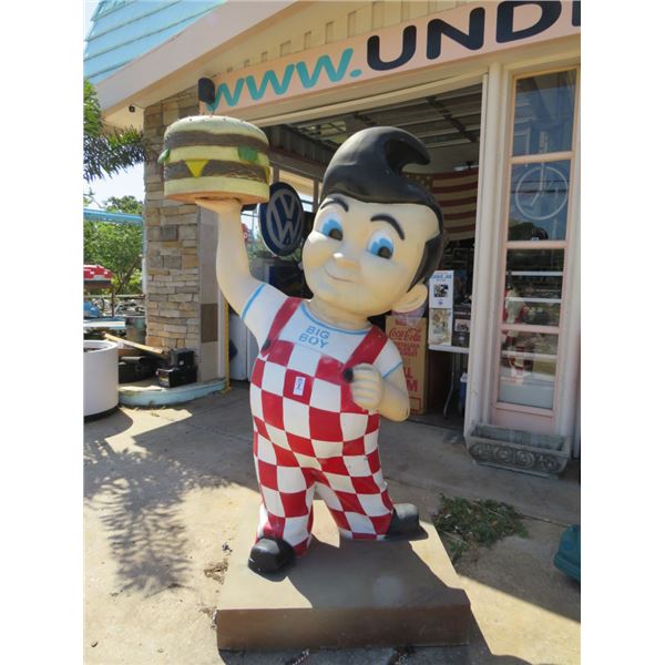 Bob's Big Boy Statuary 7'