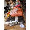Image 1 : 9-Cookie Jar Cars - 9 X $
