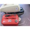 Image 1 : Evinrude Portable Folding 3 HP O/B w/Evinrude Carry Case