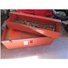 Image 2 : Red Toolbox & Load Blankets