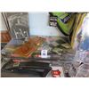 Image 2 : Nascar Monopoly, Collector Cars & Glasses