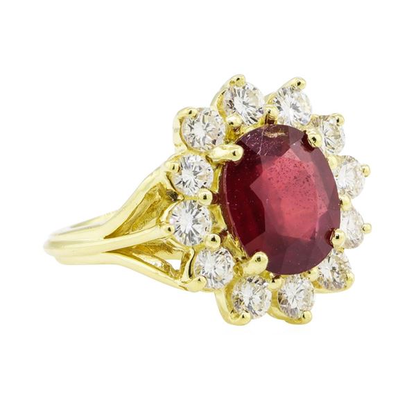 5.51 ctw Ruby and Diamond Ring - 18KT Yellow Gold