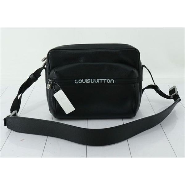 Louis Vuitton Spring 2018 Kim Jones Black Taiga Leather Messenger Bag