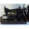 Image 3 : Kenmore Table Top Sewing Machine