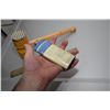 Image 2 : meat mallet & colgate tim