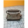 Image 4 : ANTIQUE CLOTHING FLUTER ROCKER PRESS