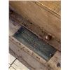 Image 3 : ANTIQUE GOLDENLOAF CHEESE CUTTER