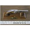 Image 2 : Antique Pistol Lighter
