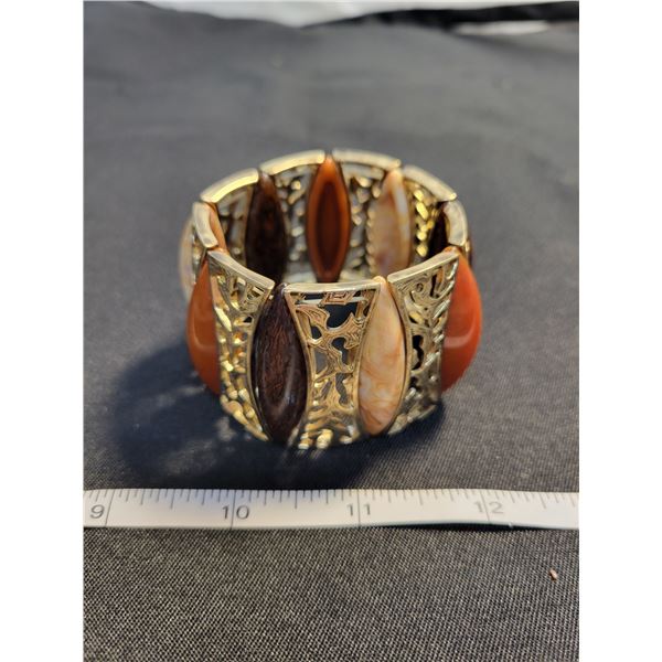 1960's stretch bracelet