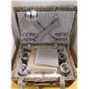 Image 3 : 4 PERSON PICNIC BASKET