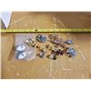 Image 1 : BROOCHES & CLIP ON EARRINGS
