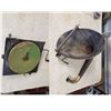 Image 1 : GRAMOPHONE HORN - UNKNOWN MODEL & TURNTABLE WITH CRANK GEAR