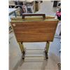 Image 1 : 4 folding TV trays with stand