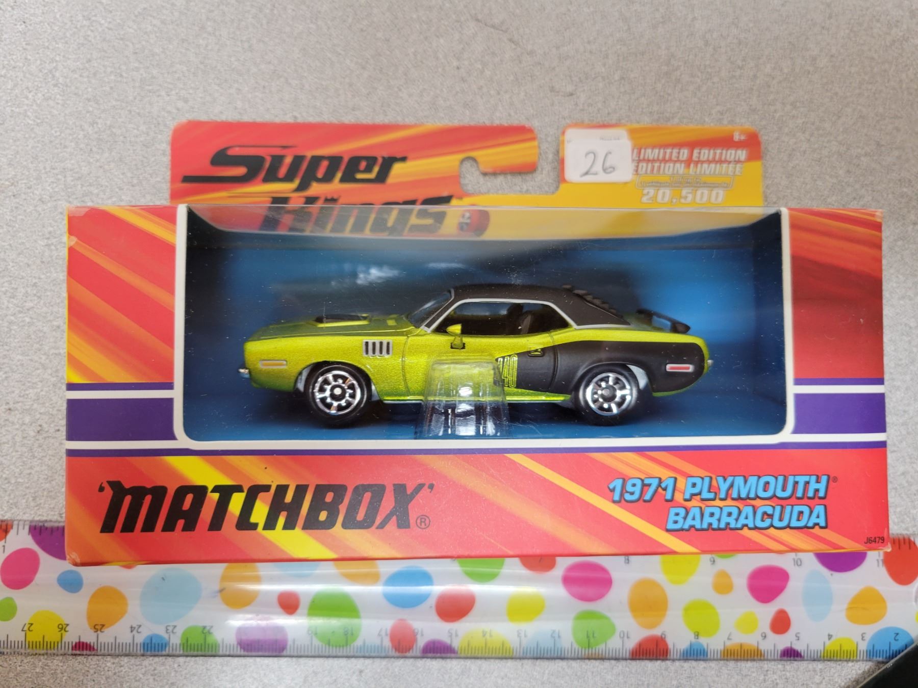 Miniature PLYMOUTH BARRACUDA 1971 JOHN WICK CHAPITRE 4 (202... 1/43 Miniature PLYMOUTH BARRACUDA 1971 JOHN WICK CHAPITRE 4 (202... 1/43