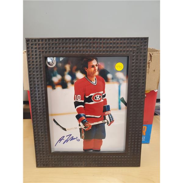 GUY LAFLEUR SIGNED CANADIENS PICTURE (APPROX 13" X 11")