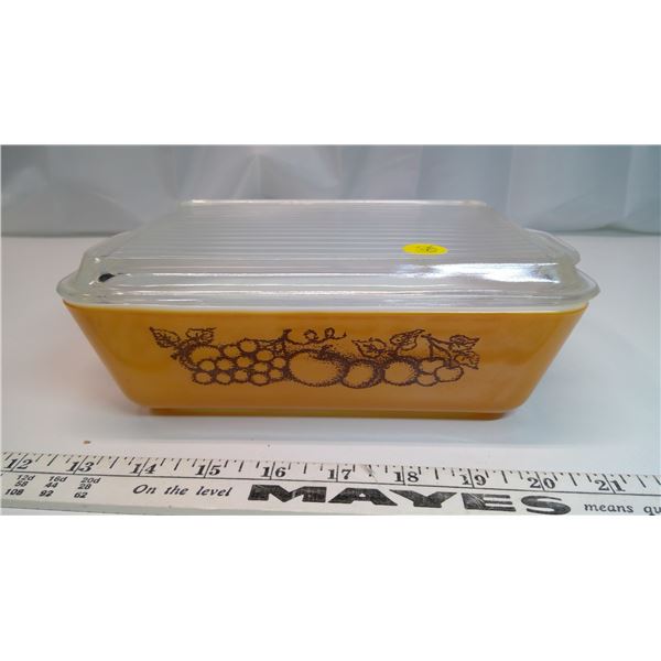 Large Pyrex Fridgie