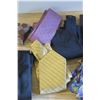 Image 4 : 8 -100% Silk Ties, Some Italian + 1 Hockey Tie