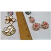 Image 4 : Lot of Assorted Broaches