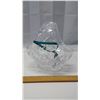 Image 1 : Clear Glass Basket Décor