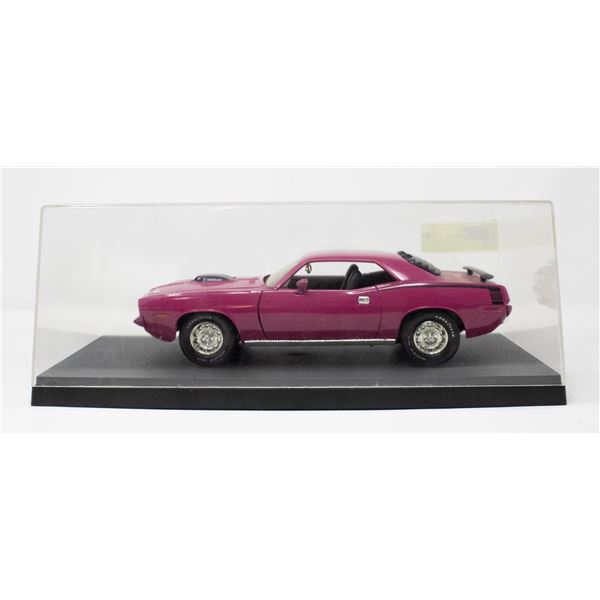 1:18 SCALE PINK HEMI CUDA DIECAST