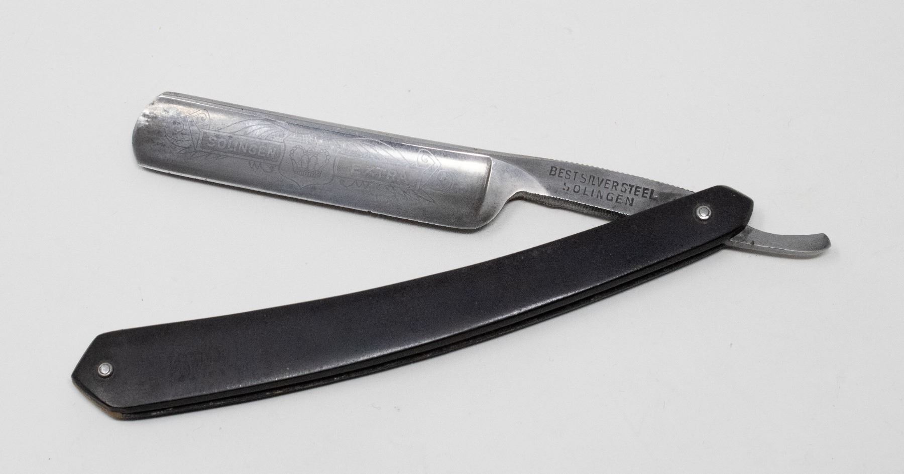 ANTIQUE BEST SILVER STRAIGHT RAZOR