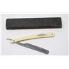 Image 1 : ANTIQUE GULIVER STRAIGHT RAZOR IN BOX