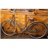 Image 1 : ANTIQUE LADIES BICYCLE