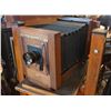 Image 2 : 1900 KODAK CENTURY LARGE STUDIO CAMERA