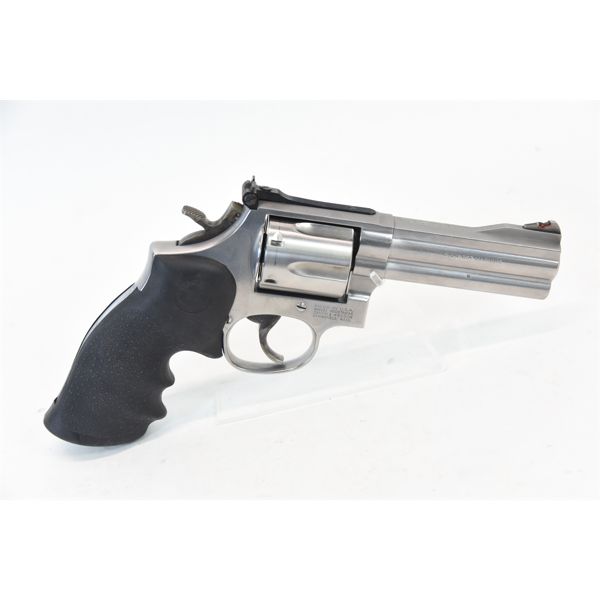 Smith & Wesson Model 686-4 Revolver