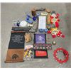 Image 8 : Group of Assorted Asian Collectables