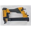 Image 6 : Bostitch 438S2 Air Staple Gun