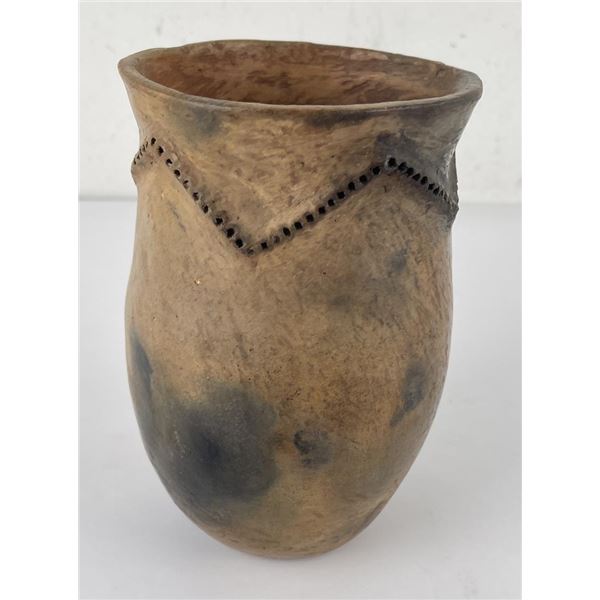 Antique Navajo Native American Indian Pot