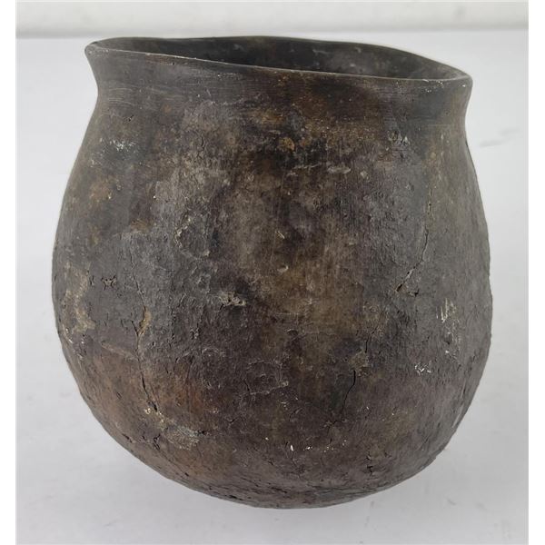 Ancient Mimbres Pottery Indian Pot Vessel