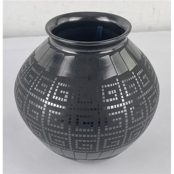 Mata Ortiz Israel Sandoval Blackware Pot