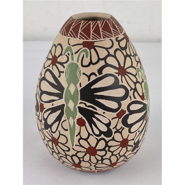 Mata Ortiz Meri Mora Pottery Vase Pot
