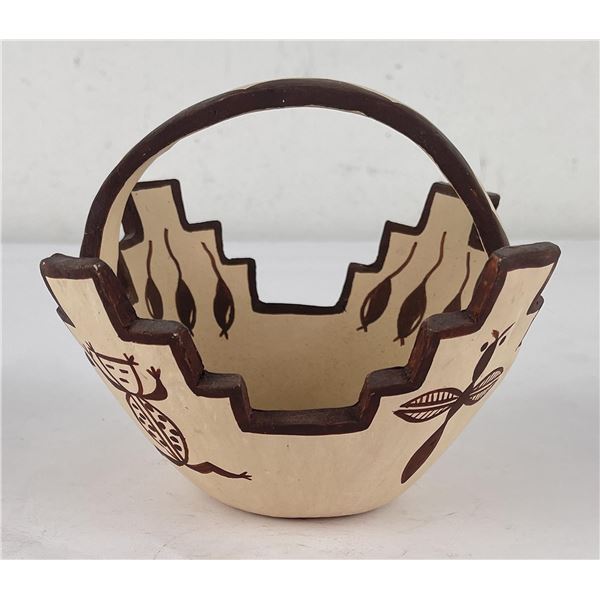 Zuni Quentin Panteah Indian Pottery Basket