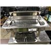 Image 2 : STAINLESS STEEL RECTANGULAR CHAFING DISH BUFFET WARMER WITH LID AND SAFETY HANDLE
