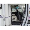 Image 38 : 0E --  1995 FORD ECONOLINE E350 WINNEBAGO MINNIE 300 Apr 22ft, White, 48782 MILES