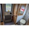 Image 78 : 0E --  1995 FORD ECONOLINE E350 WINNEBAGO MINNIE 300 Apr 22ft, White, 48782 MILES