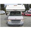 Image 6 : 0D --  1999 FORD ECONOLINE E450 ROYAL EXPEDITION Apr 27ft CLASSIC MOTORHOME, White, 64724 KM's