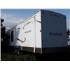 Image 10 : 0B --  2013 HEARTLAND FAIRFIELD 44' PARK MODEL TRAILER