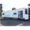 Image 2 : 0B --  2013 HEARTLAND FAIRFIELD 44' PARK MODEL TRAILER