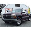 Image 2 : H2 --  2001 CHEVROLET SILVERADO CREW CAB 4X4, Red, 302668 KM's