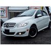 Image 2 : B3 --  2011 MERCEDES B200 T, White, 131501 KM's