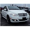 Image 6 : B3 --  2011 MERCEDES B200 T, White, 131501 KM's