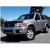 Image 2 : C3 --  2002 NISSAN PATHFINDER LE 4X4, Grey, 213963 KM's