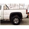 Image 25 : H4 --  2006 GMC SIERRA 2500 HD EXT CAB 4X4, White, 293966 KM's