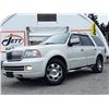 Image 1 : A8 --  2005 LINCOLN NAVIGATOR  4X4, White, 249852 KM's "NO RESERVE"