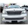 Image 4 : A8 --  2005 LINCOLN NAVIGATOR  4X4, White, 249852 KM's "NO RESERVE"